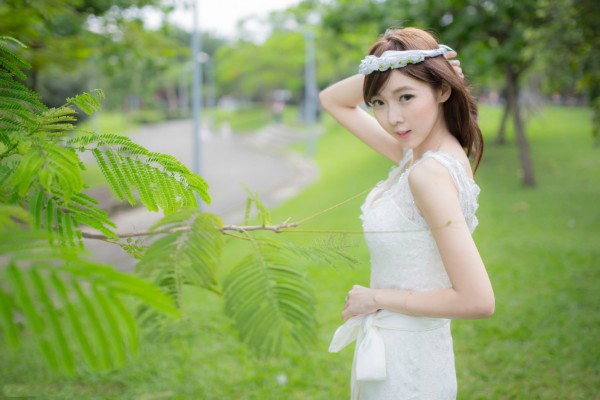 杭州，这座兼具古典韵味与当代气味的都会，以其秀美的天然风光和深厚的文化秘闻吸引了无数游客。在这座都会中，有一种独特的放松方式，那就是杭州江畔特色按摩与桑拿约茶，它将传统的按摩武艺与当代休闲理念完善融合，为人们带来一场身心的深度放松之旅。